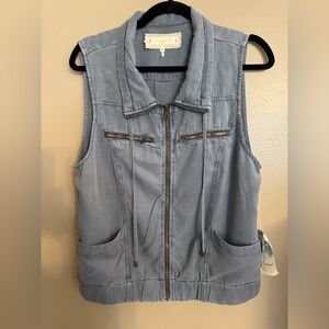Light Blue Sleeveless Utility Zip Vest by